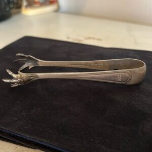 Antique Elkington A.T. Wiley Montreal Silver plate pickle tongs claw Victorian